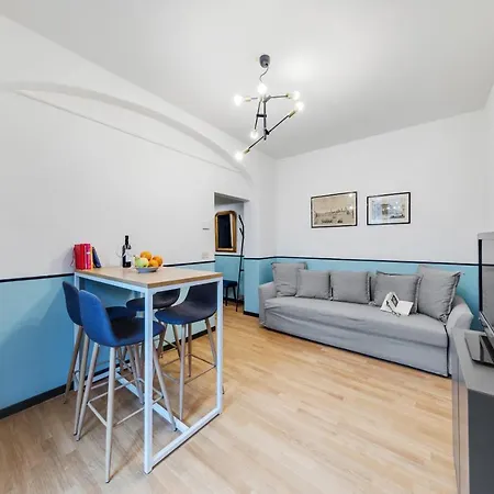 Апартаменты Guesthost - Fortezza Cozy And Quiet Flat *
