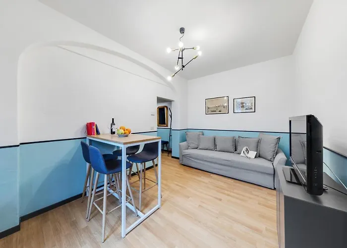 Апартаменты Guesthost - Fortezza Cozy And Quiet Flat *