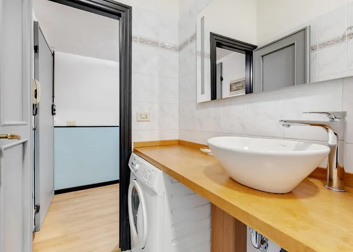 Апартаменты Guesthost - Fortezza Cozy And Quiet Flat Флоренция