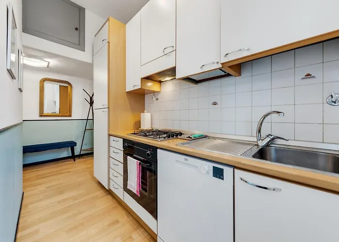 Guesthost - Fortezza Cozy&quiet Flat *