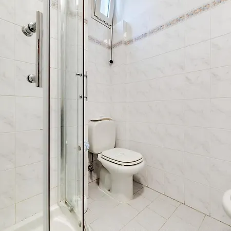 Guesthost - Fortezza Cozy And Quiet Flat Daire *